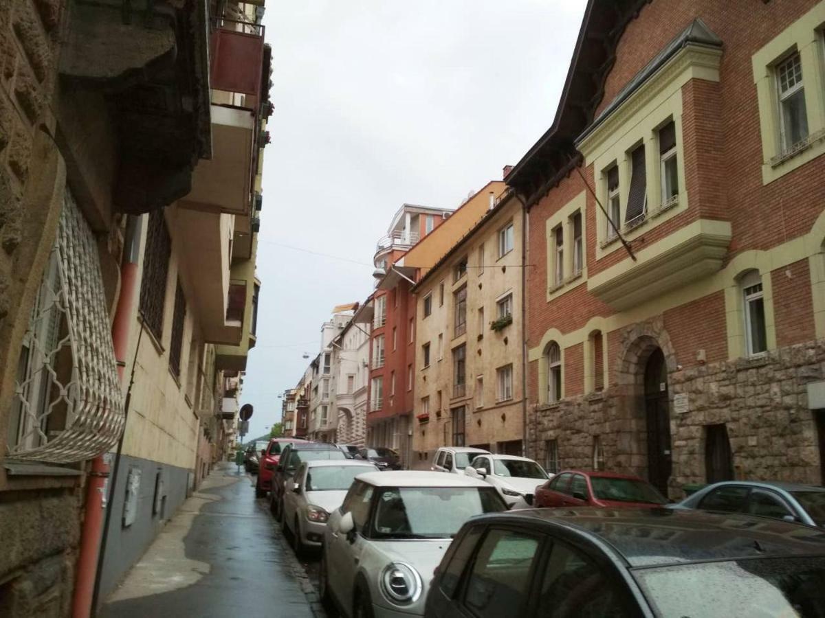 Zsuzsa Apartman Budapest Exterior photo